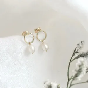 9ct Gold Minimal Pearl Stud Earrings