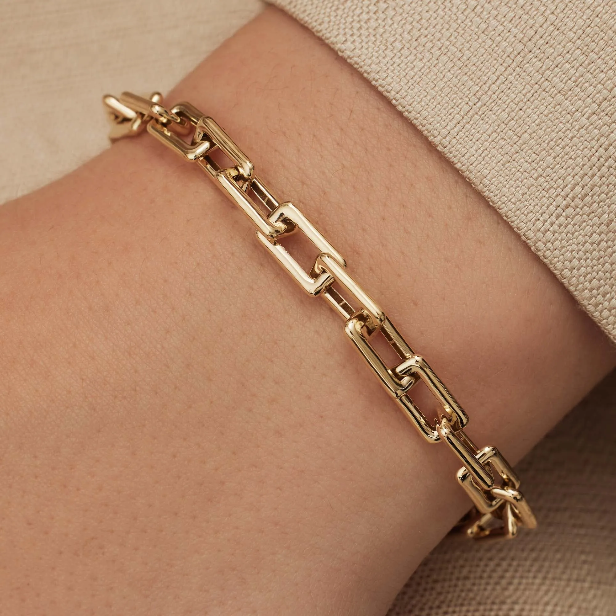 Aidee Adeline 14 karat gold link bracelet with square chains