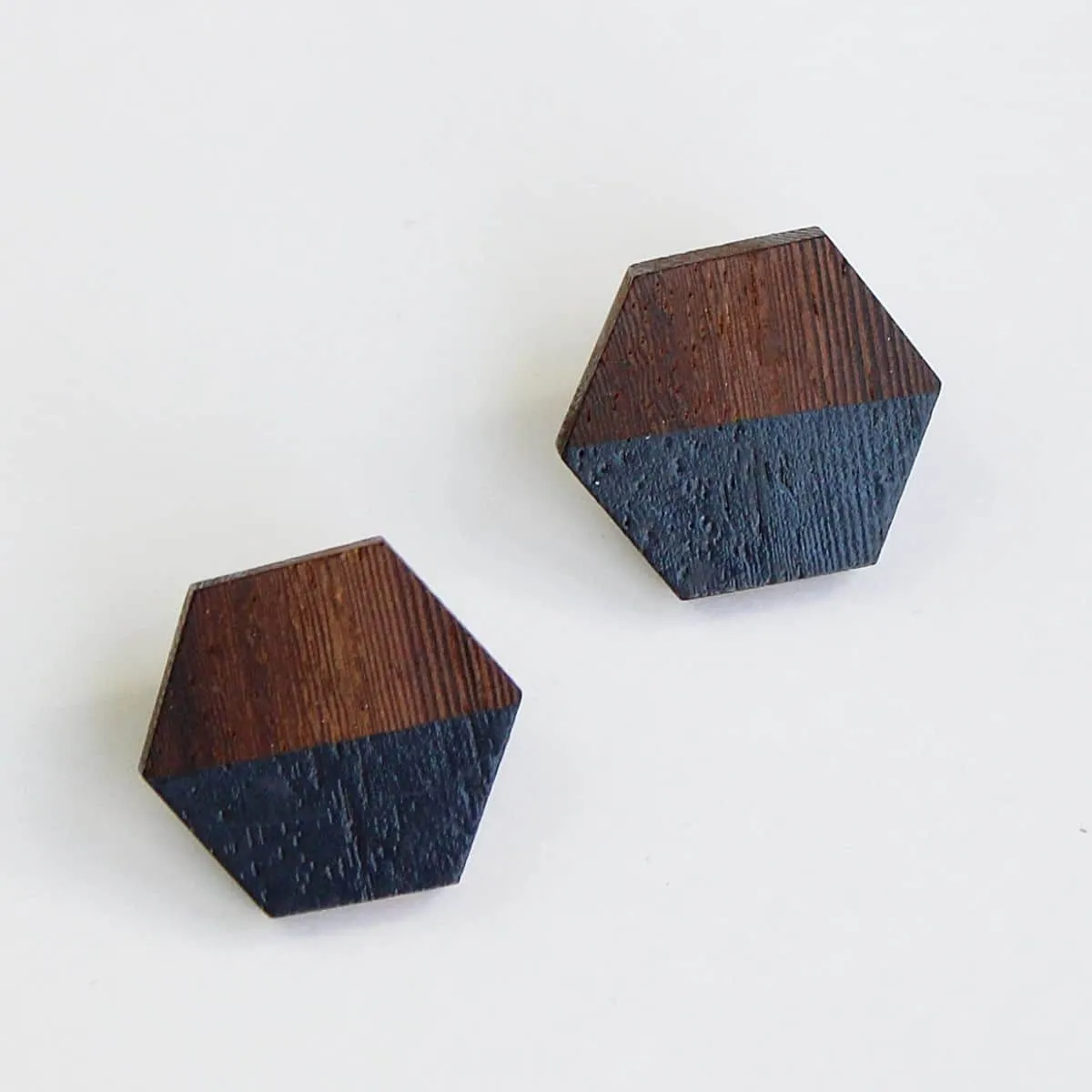 Hexagon Wooden Post in Charcoal