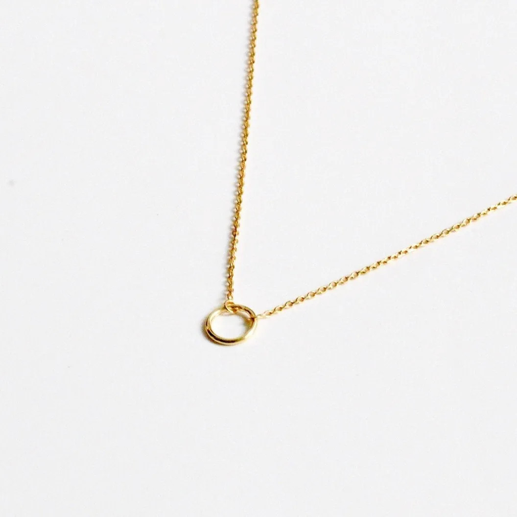 Minimal Circle Necklace